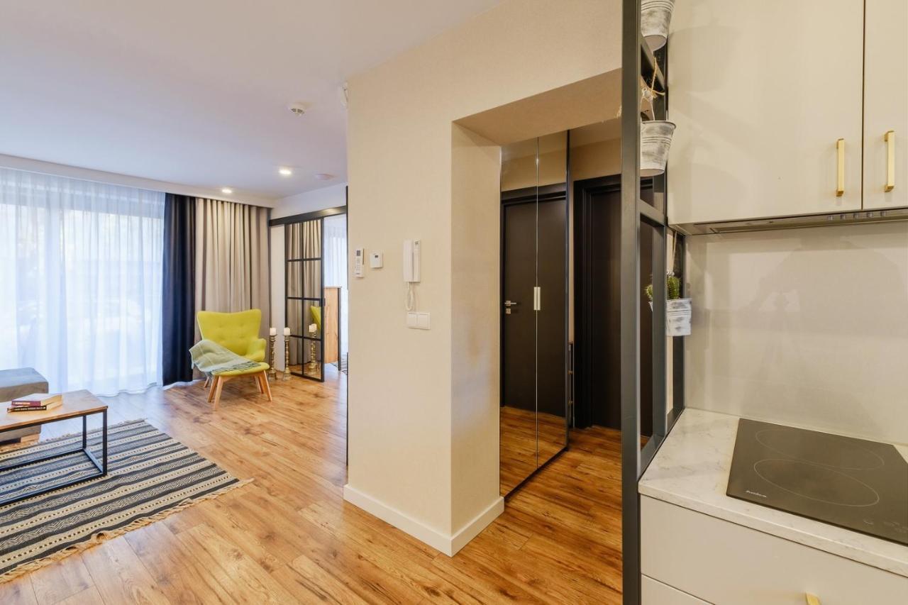 Rezydencja Ornak 5 - Stylowe Apartamenty Z Balkonami I Jacuzzi, 5 Min Pieszo Do Krupowek, Izby Podhalanskie Закопане Экстерьер фото