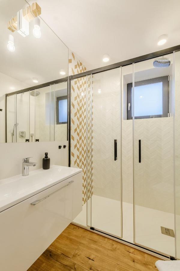 Rezydencja Ornak 5 - Stylowe Apartamenty Z Balkonami I Jacuzzi, 5 Min Pieszo Do Krupowek, Izby Podhalanskie Закопане Экстерьер фото