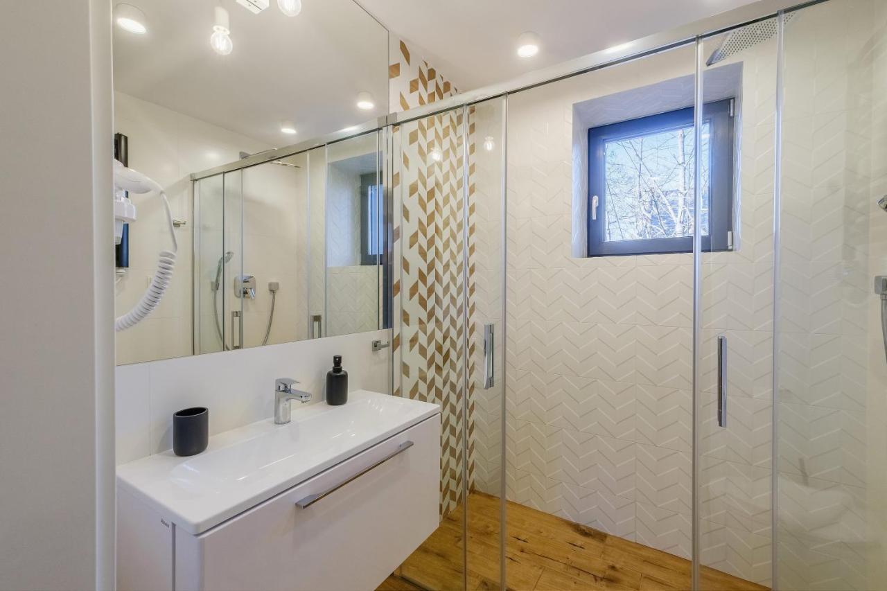 Rezydencja Ornak 5 - Stylowe Apartamenty Z Balkonami I Jacuzzi, 5 Min Pieszo Do Krupowek, Izby Podhalanskie Закопане Экстерьер фото