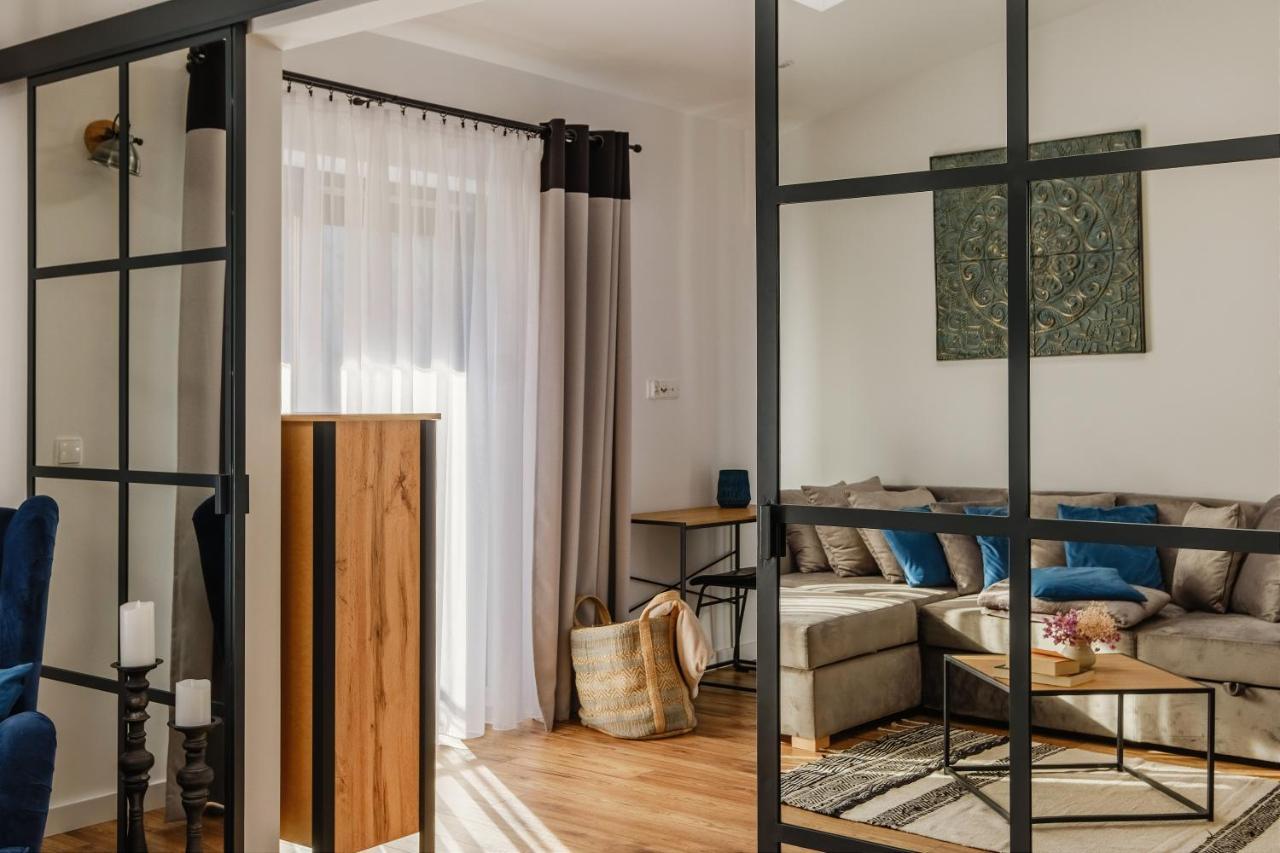 Rezydencja Ornak 5 - Stylowe Apartamenty Z Balkonami I Jacuzzi, 5 Min Pieszo Do Krupowek, Izby Podhalanskie Закопане Экстерьер фото