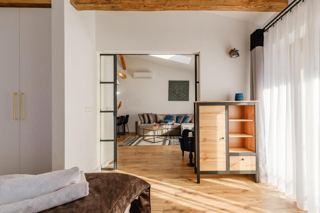 Rezydencja Ornak 5 - Stylowe Apartamenty Z Balkonami I Jacuzzi, 5 Min Pieszo Do Krupowek, Izby Podhalanskie Закопане Экстерьер фото