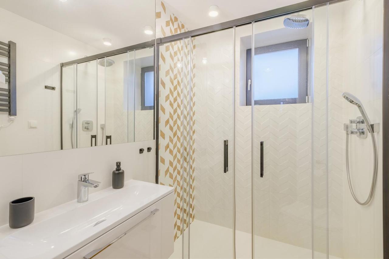 Rezydencja Ornak 5 - Stylowe Apartamenty Z Balkonami I Jacuzzi, 5 Min Pieszo Do Krupowek, Izby Podhalanskie Закопане Экстерьер фото