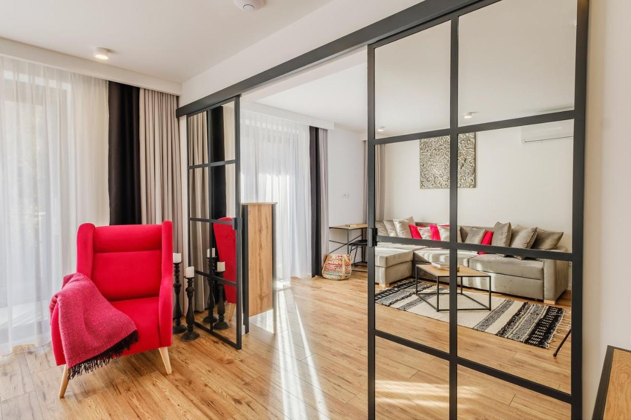 Rezydencja Ornak 5 - Stylowe Apartamenty Z Balkonami I Jacuzzi, 5 Min Pieszo Do Krupowek, Izby Podhalanskie Закопане Экстерьер фото