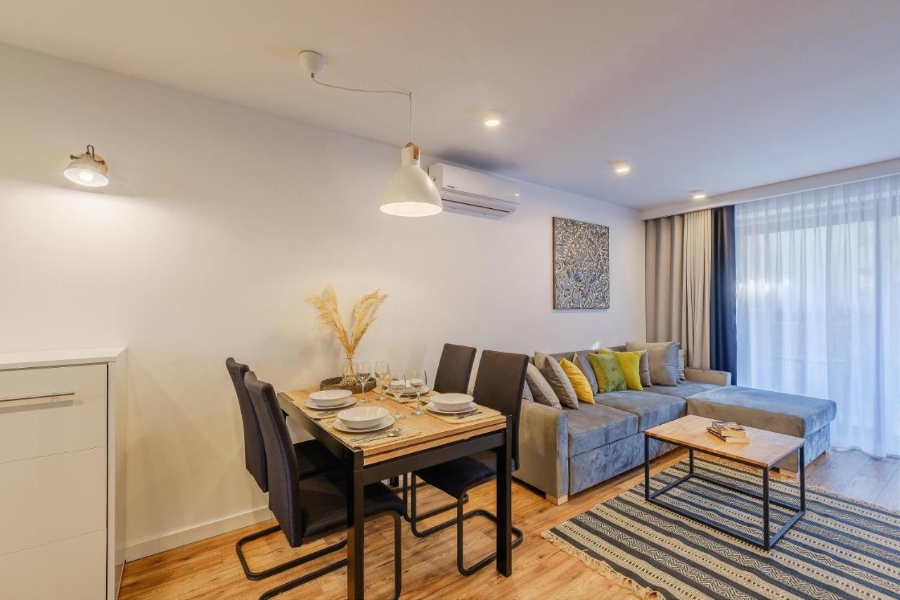 Rezydencja Ornak 5 - Stylowe Apartamenty Z Balkonami I Jacuzzi, 5 Min Pieszo Do Krupowek, Izby Podhalanskie Закопане Экстерьер фото